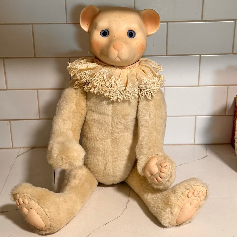 WENDY BRENT VTG Bear 1986 Porcelain/Plush Musical Love & Roses Collectible RARE